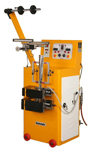 Pouch Packing Machine Photo